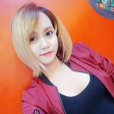 htet79956446's profile picture. happy