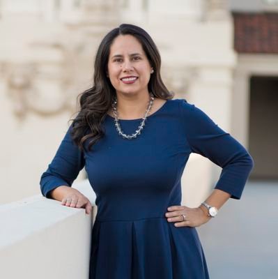Thinker, doer, advocate for thriving communities and a proud girl mom. Also having fun as CEO @Everyone_On 💻