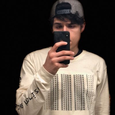 FerrisPerez's profile picture. Cerrar los ojos, abrir los recuerdos.