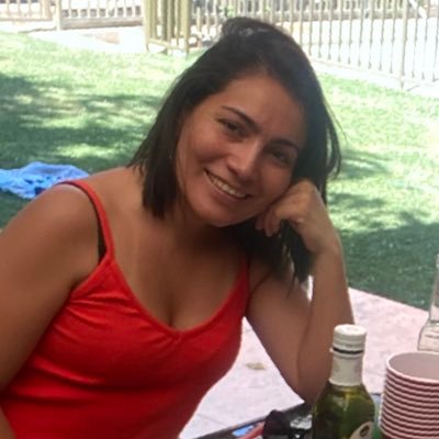 katylandia's profile picture. Todas las personas mayores fueron al principio niños... aunque pocas de ellas lo recuerdan. #NoEsNo