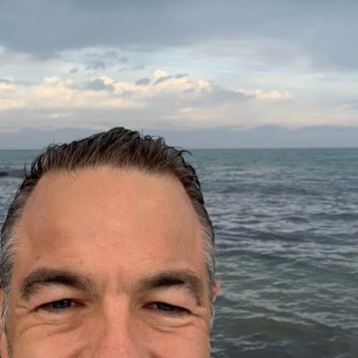 CtmsaSnowfox's profile picture. Cloud architect