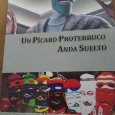 Periodista, docente, escribidor en sus ratos libres y en los otros también. Enemigo jurado de politiqueros, y tránsfugas de todo pelaje.