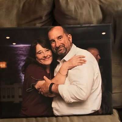 renee_stobnicki's profile picture. you need to laugh at least once a day!