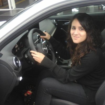 Periodista & comunicadora. Coordinadora en @SoyMotor y corresponsal en Europa de @puromotor. Antes en @cardriverthef1, EFE-Gráfica, @EPAsturias y más...🏁