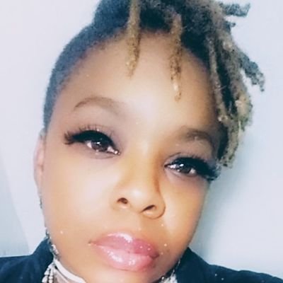 I am an aspiring writer who has a desire to inspire others and also gain inspiration in return with peace, love, & unity. #ComeFlowWithMe# Humble Meeks Epiphany