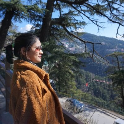 gypsypahadan's profile picture. Full-time dreamer, part-time writer.