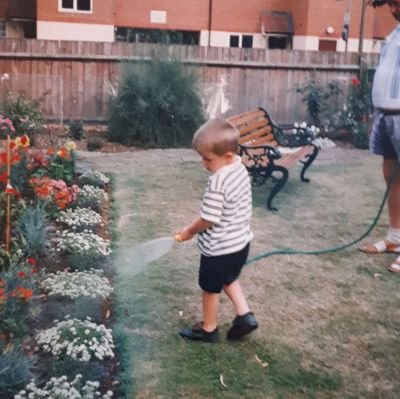 Tracey8291's profile picture. Intellectual savior of the masses