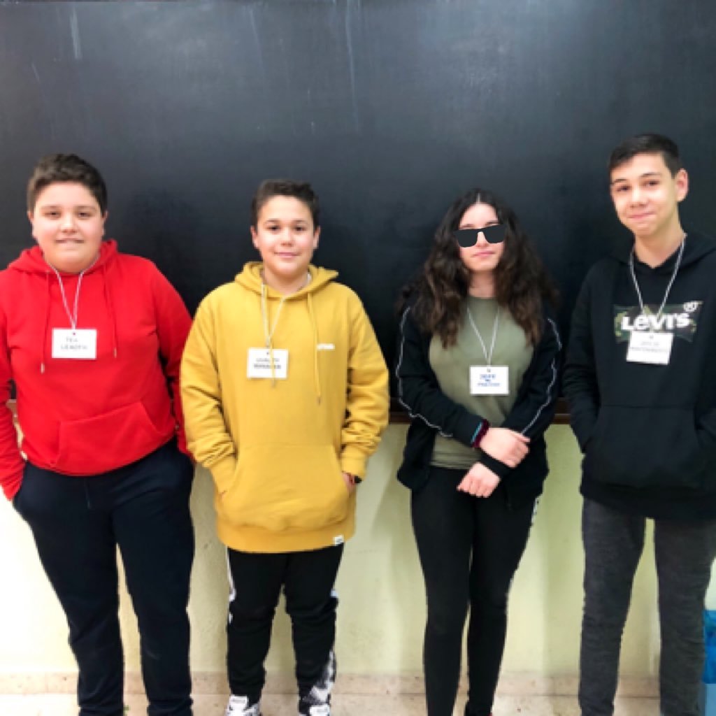 LostSix2's profile picture. Somos Jose, Alejandro , Carmen y Marcos y venimos a conquistar el mundo💪🏻😘.