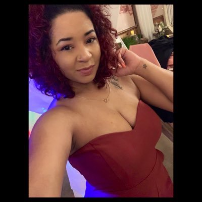 ATL ✈️ LFT📍 GT 🐝 BSCS 💻 she/her #therightone 💋 same name on all socials 👻📷👤