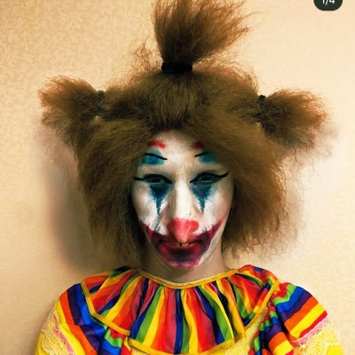 its23___'s profile picture. احنا ناس نحب الضحك😁 +نظم علاقات معا الناس+ موجود بالاكاونت اثنين👧🏻👦🏻+وبس ولله💙.