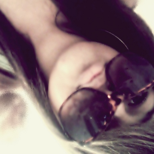 Bipolar,Uma futura Atriz,Acredito e confio em Deus, 14 anos,Ariana.DONA da:@BeautyColirios_ , Colíria oficial da: @coliriosfull @UN_TopColirios & @PlayColirios.