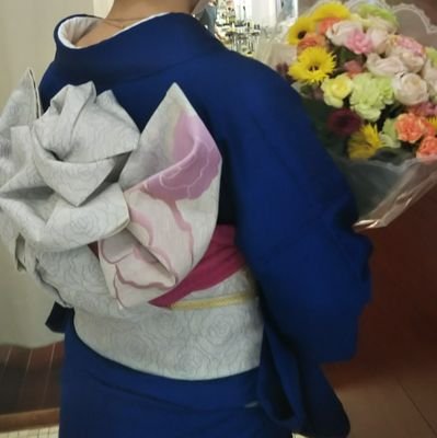 @bM864SvYlKaaxhW