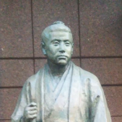 山口県萩市出身。格闘技と演歌が好きです。沢山のフォローやイイネ欲しい思いです。勝手にフォローしますが、暫く様子観て迷惑かもと感じたら削除しますからお許し下さい。B型の蠍座デス(+_+)