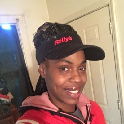 TracyMoffett2's profile picture. 