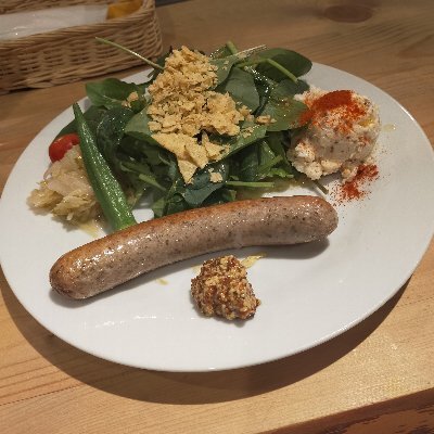 五条葵のペンネームで活動しています。ハッピーエンド至上主義です。可愛いお話が大好きです。どうぞよろしくお願いします。
小説家になろうhttps://t.co/iRuj91V16W