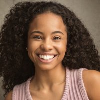 Bessy Ewa (@bessyewa) Twitter profile photo