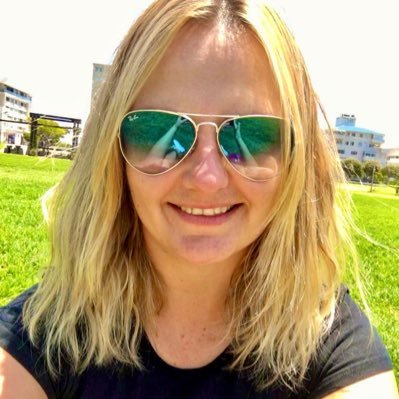 dominiquez2208's profile picture. 🇿🇦 #bisexual #kundalini 🧘‍♀️ #wynonnaearp 🤠 #wayhaught ❤️#earper 🔫 #startthewave