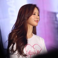 bomi (@yoonrillas) 's Twitter Profile