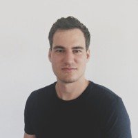 Pragmatic software engineer. In love with my wife, skiing and kitesurfing.