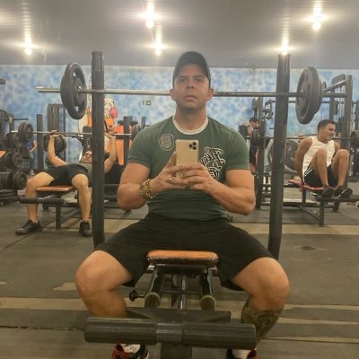 giulianokal's profile picture. obrigado senhor 🙏🏻