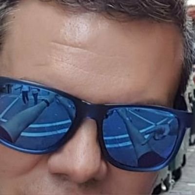 corzzo's profile picture. Superviviente, A.F., mercados, mundo viejuno.