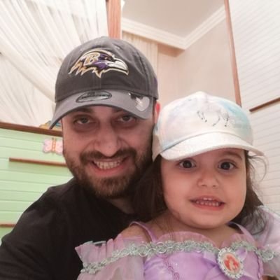 melihnem's profile picture. 