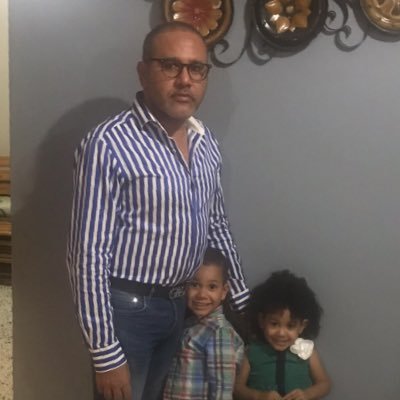 julioar501's profile picture. 