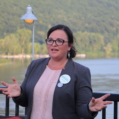 Politician. 2022 Democratic Nominee For Governor in VT. Teacher. Writer. Drug Policy, Housing & Anti-Poverty Advocate. Proud Single Mom. She/Her/Hers