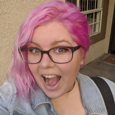 Senior Character Artist @TurtleRock MN Native. Ravenclaw. Me, weird? Bitch, I'm limited edition! My shitty tweets are my own.