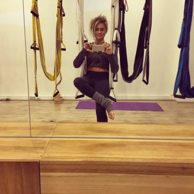 Gabilagabii's profile picture. ola ke ase? Siempre tengo hambre, siempre tengo sueño. me da asco el sushi! ni tan rubia! Instructora de Yoga Hatha 🙏🏻🕉❤️ Buddha 🙏🏻