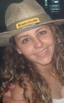 Gaúcha. 19 anos. Libriana. Gremista e uma futura Delegada :D haha essa sou eu!