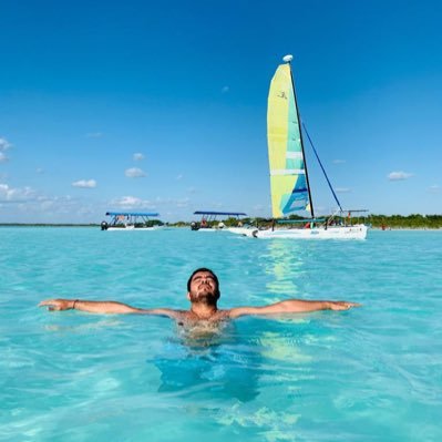 AlvearHer's profile picture. 