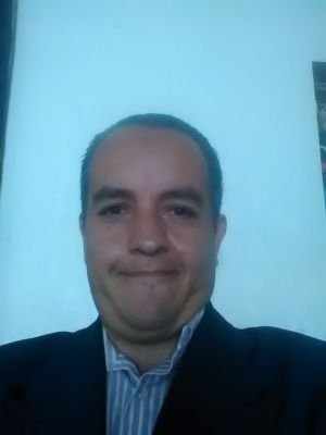 Soy alegre me gusta platicar vailar y escuchar musica