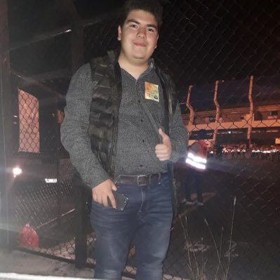 Reportero, Narrador, Gamer, me gusta la música y los deportes, espero me sigan porque soy chido. :)