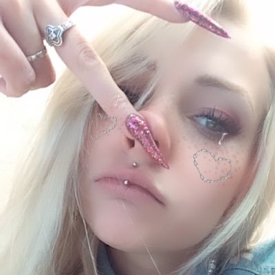 fictilem's profile picture. 