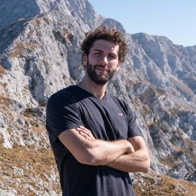 AndreaEvaAE's profile picture. Studente ed appassionato di #Social #Media, #Web #Marketing ed #IoT.