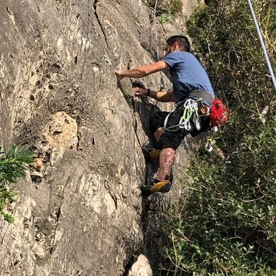 🎮#xbox Ambassador | kamu83black
#Nerd to the bone! 
In the Doctor i trust - Don't Blink!
#bouldering #freeclimbing #climbingmonkey #Gaymer #tvshowaddicted