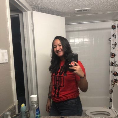 caitlin072's profile picture. Just living in the now. Let’s get weird!