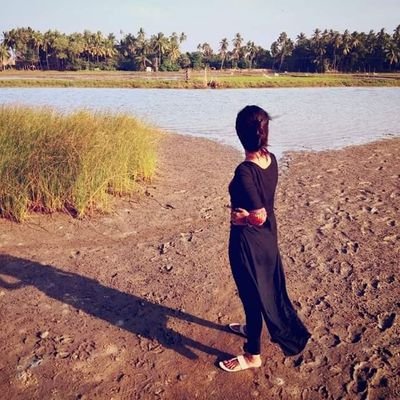 MerlinCharlott2's profile picture. Happy Girl