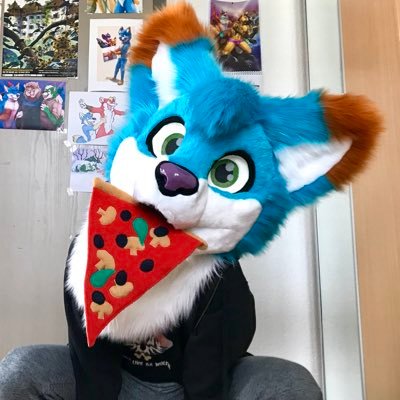 Swiss fox ; Apple, Scania, Renault, Zootopia, trains enthusiast; @lupesuits fursuiter; likes hard rock & metal; ❤️❤️@mrarcenfoxqy❤️❤️ ; cuddle monster