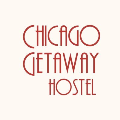 #StaySocial when you crash Chicago. 👉🏼 Up to 50% discount for stays from December 2nd to February 28th. Stay more, pay less.📍Lincoln Park, Chicago.