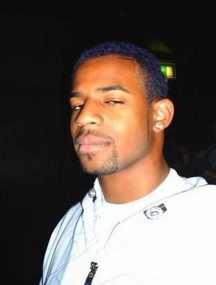 stickyatmosfear's profile picture. 