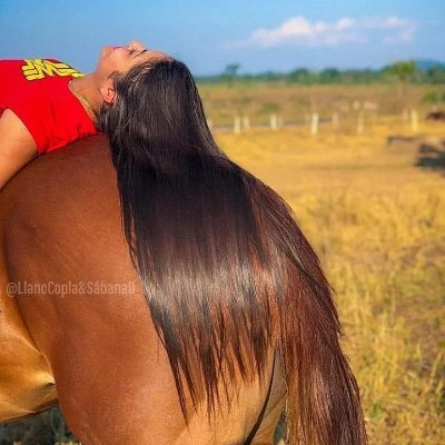 AuraZamora17's profile picture. Con Dios todo sin el nada