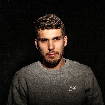 Jornalista; Assessor de imprensa; Prêmio ACEESP 2019 e 2022. Amante do futebol. Fã de rock e reggae. Não necessariamente nessa ordem