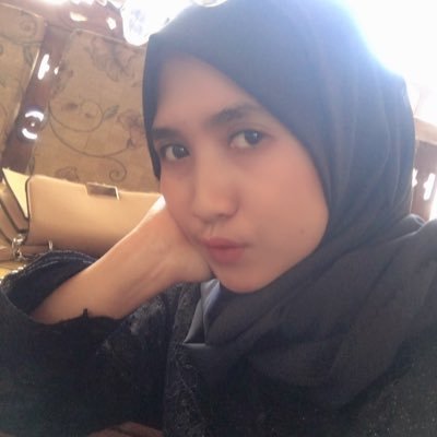 ayumi_chuck's profile picture. -_-