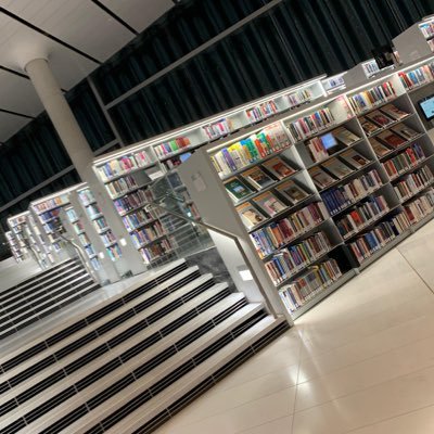 مساعده الطلبه ونقوم باعدادكافه الابحاث ومشاريع التخرج وحل الواجبات وكتابه التقارير وعمل الاستبيان والسيمنار وحل الواجبات فى جميع التخصصات لدينا للتواصل 66579323