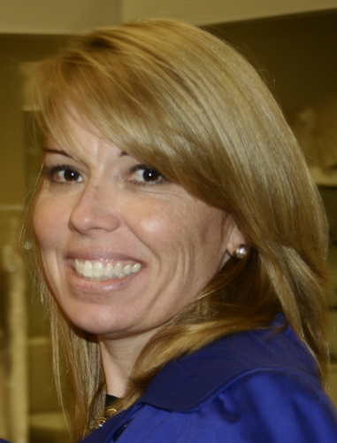 Christ's humble servant,wife, mother, daughter, Physical Therapist Assistant, EPIC Marriage co-founder