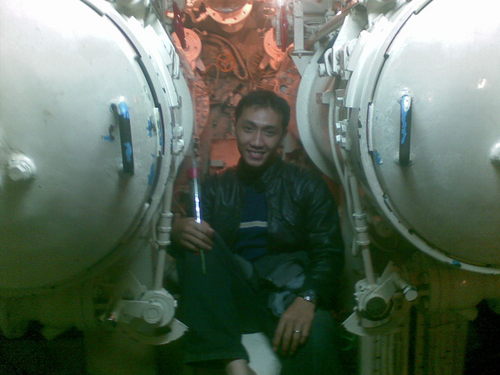 fajaradisantoso's profile picture. 