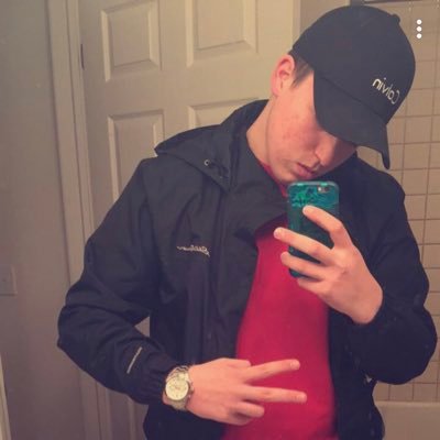 20 years of age~ post Malone is a badass 🤟🏽 add me on snap bfain4