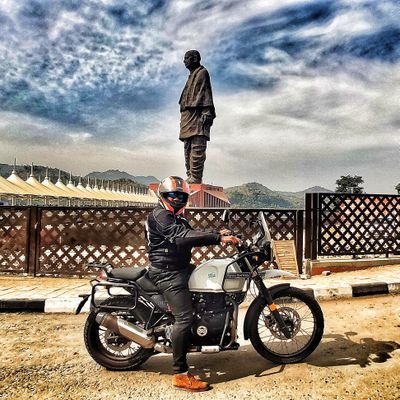 business manager in pharma company 
as well as love to traveling n photography.
love to play tabla.....